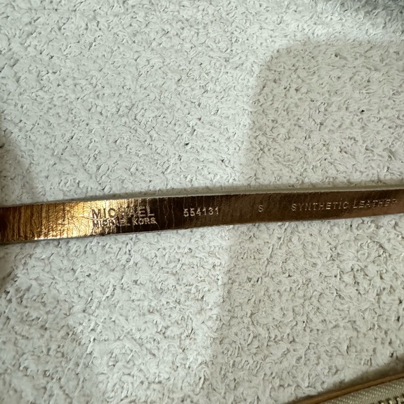 Michael Kors small belt bag - Picture 3 of 3